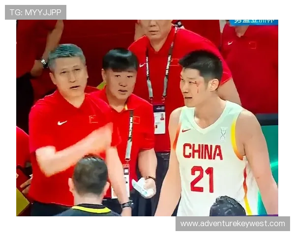 王俊杰第四战精彩集锦 强攻篮下晃飞两人 面对三人合围顽强打进 王俊杰第四战精彩集锦 强攻篮下晃飞两人 面对三人合围顽强打进