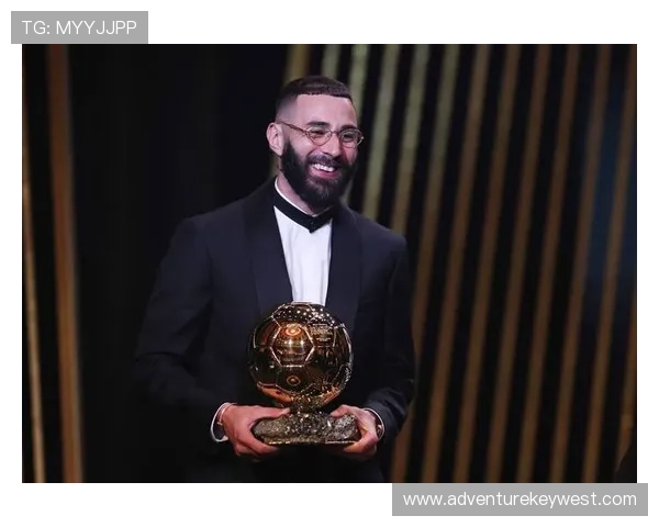 34岁前巴黎圣日耳曼门将莱特利尔宣布退役结束15年辉煌职业生涯