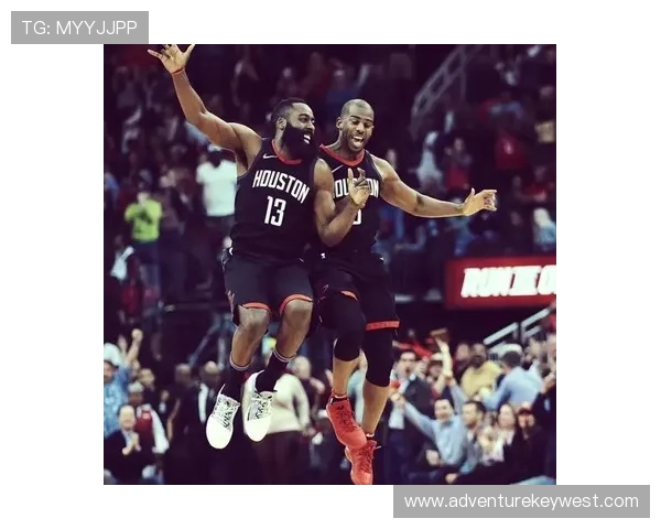 哈登鼓励年轻球员勇敢出击把握机会展现自我才能